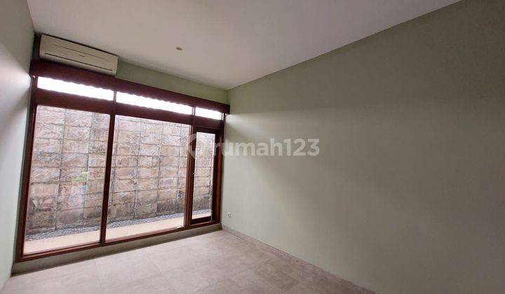 DISEWAKAN RUMAH CANTIK (Siap Huni)PONDOK INDAH JAKARTA SELATAN.  2