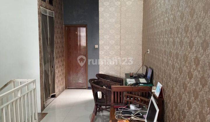 DIJUAL RUMAH NAGUS 2 LANTAI, BARU DI RENOVASI  2