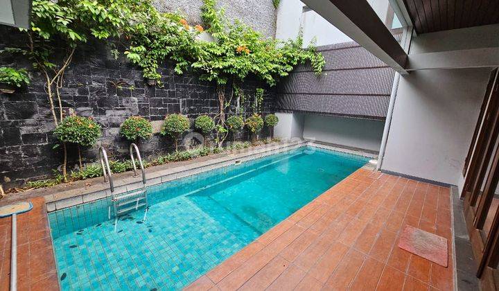 DISEWA RUMAH (Siap Huni/ Semi Furnished) AREA SENOPATI ADA POOL JL. KERTANEGARA KEBAYORAN BARU JAKARTA SELATAN 1