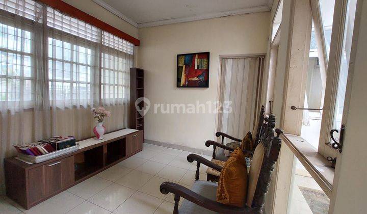 Dijual Rumah Tua Hitung Tanah Kebayoran Baru Jakarta Selatan.  2