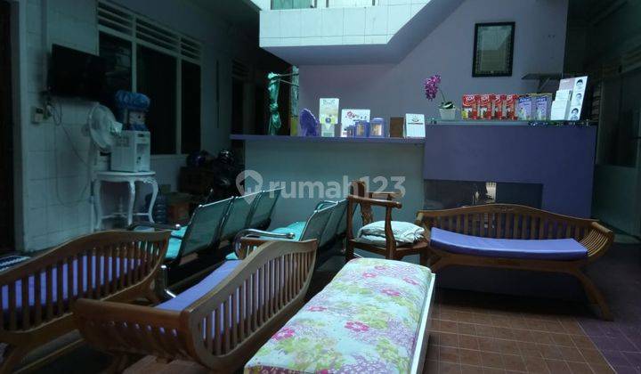 RUMAH SIAP  HUNI EX  KLINIK DI CIPINANG BESAR SELATAN, JATI NEGARA, JAKARTA TIMUR.FULL FURNISH 2