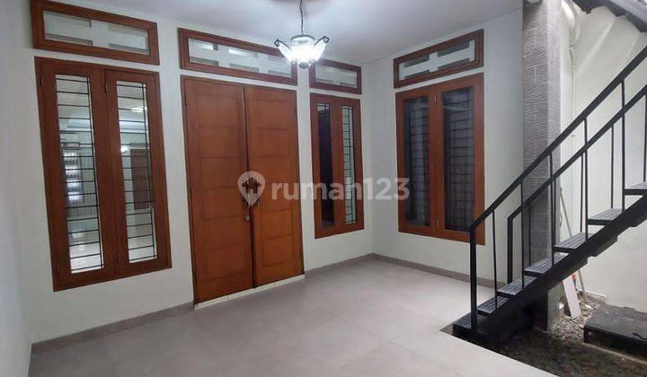 15. Disewa Rumah Area Pakubuwono Kebayoran Baru Jakarta  2