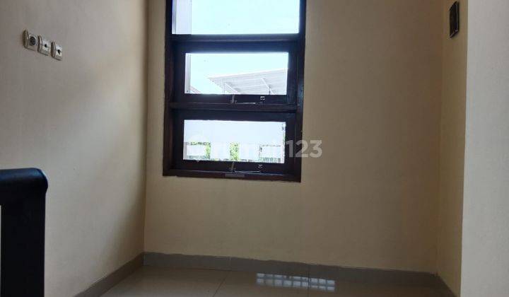 Ruang Usaha di Pitara Raya, Cipayung, Depok 2