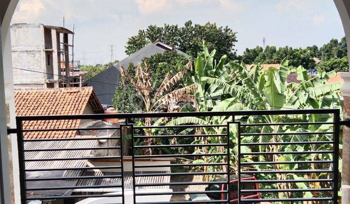 Rumah Mewah 2 Lantai Harga Murah, Dekat Pintu Tol Krukut, Depok 7