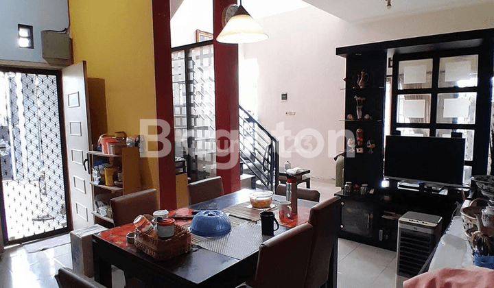 RUMAH HOOK DI MEDAYU DEKAT UPN 2