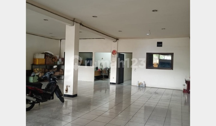 Rumah usaha / Ruko 2,5 lantai nol jalan Raya Kenjeran lebar 10 meter zona komersial jalan kembar Rumah usaha / Ruko 2,5 lantai nol jalan Raya Kenjeran lebar 10 meter zona komersial jalan kembar