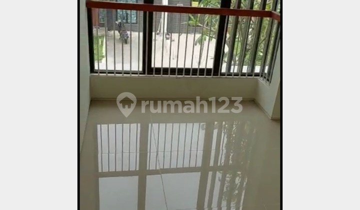 Citraland, North West Lake - Rumah modern minimalis 2 lantai siap huni dekat UC 2