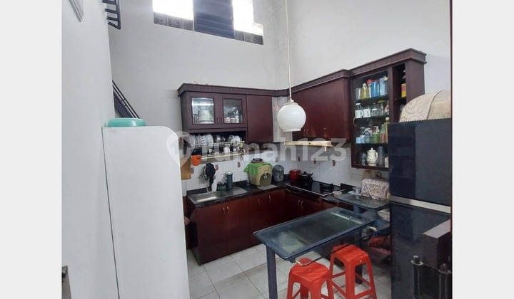 Pakuwon City, Taman Mutiara - rumah terawat siap huni FULL FURNISHED dekat ITS UNAIR Pakuwon City, Taman Mutiara - rumah terawat siap huni FULL FURNISHED dekat ITS UNAIR