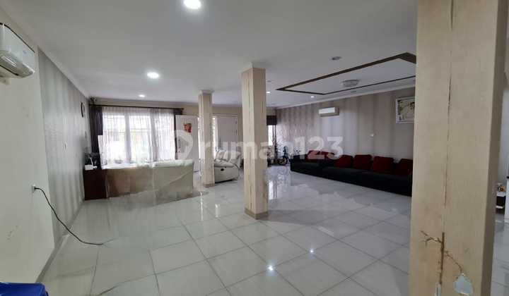 Dijual Rumah Semi Furnish Camar Elok Pik 2