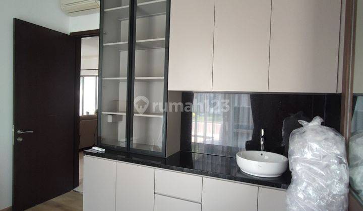 Dijual Rumah Furnish, Siap Pakai, Tinggal Bawa Koper Golf Island Piano Pik 2