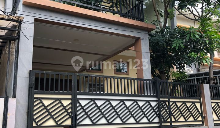For Sale 3-Story House Jelambar Jakarta