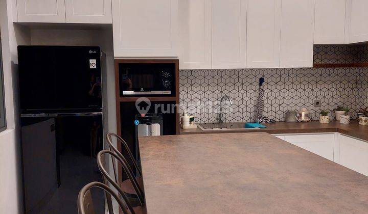 Dijual Rumah 3 Lt Taman Permata Buana Semi Furnish 2