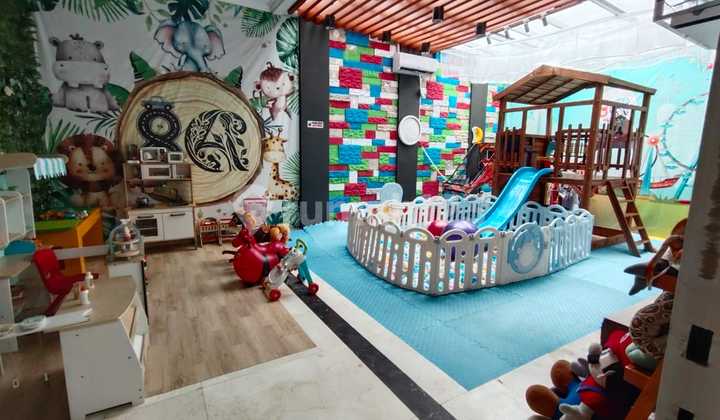 Disewakan Rumah 2 ½ Lt Ex Cafe Shop Dekat Sekolah Penabur Gading Serpong