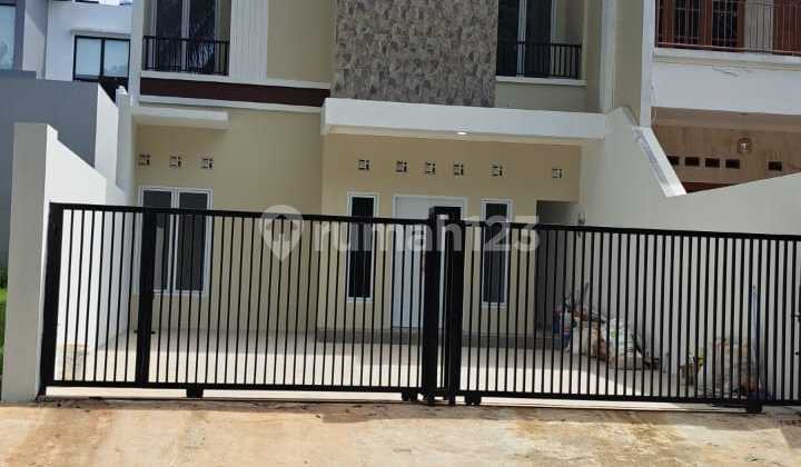 Disewakan Rumah 2Lt 4+1Kt Puri Bintaro Jakarta Selatan