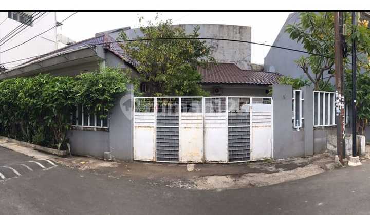 Dijual Rumah Lokasi Strategis Tomang Jakarta 2