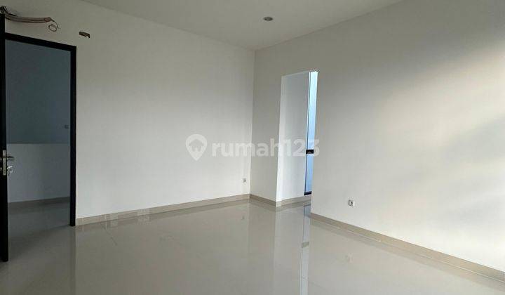 Dijual Rumah Baru Metland Puri 2