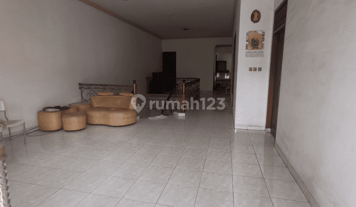 Rumah 2 Lantai Semi Furnished, SHM Kelapa Gading 2