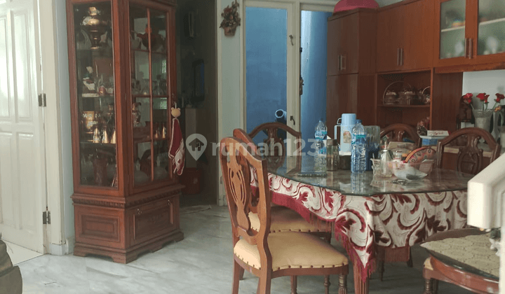 Rumah Hook 3 Lantai Kelapa Gading, Full Furnished SHM 2