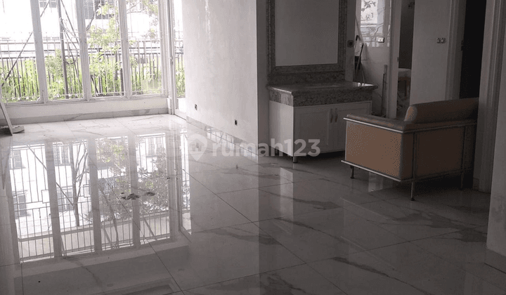 Rumah Bagus 2 Lantai The Villas, Furnished SHM 1