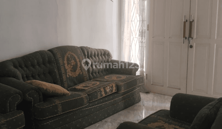 Rumah Bagus 3 Lantai Furnished, SHM Kelapa Gading 1