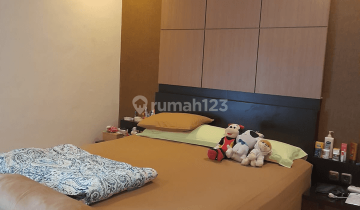 Rumah Bagus Janur Elok 2 Lantai Furnished, SHM  2