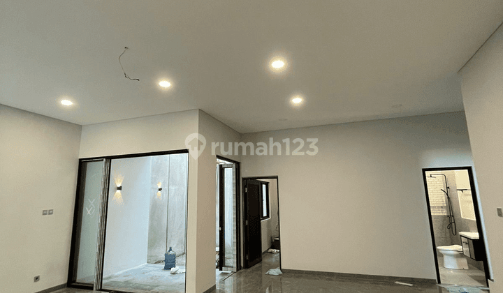 Rumah Baru Pondok Gading Utama 2 Lantai Semi Furnished, SHM 1