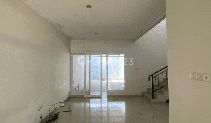 Rumah Bagus 2 Lantai Unfurnished SHM Menteng 2