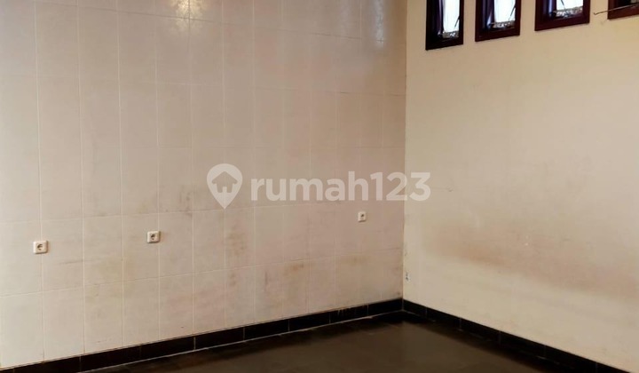 For Sale Good House Kelapa Gading Unfurnished Freehold Certificate 2