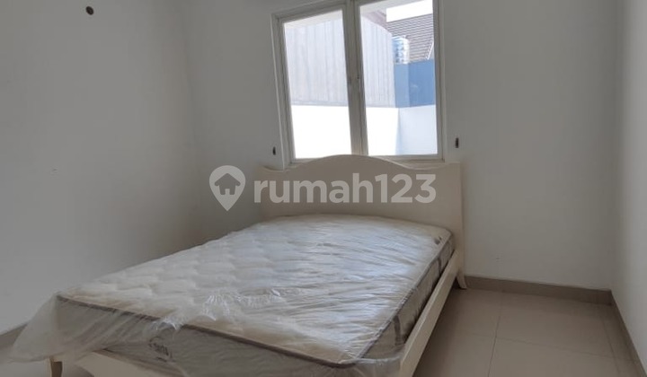Rumah Bagus Semi Furnished SHM Kelapa Gading 2