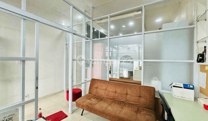 Ruko Bagus 4 Lantai Furnished, Tebet, Jakarta Selatan 1