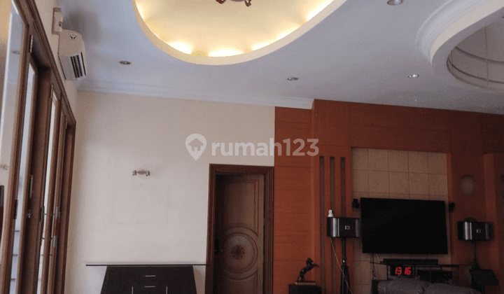 Rumah Bagus 2 Lantai Kelapa Gading Semi Furnished, SHM 2