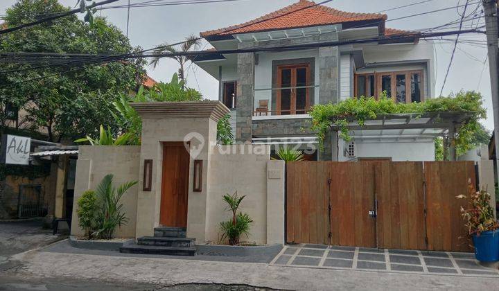 Furnished 2-story villa for sale in Umalas, Bali 1