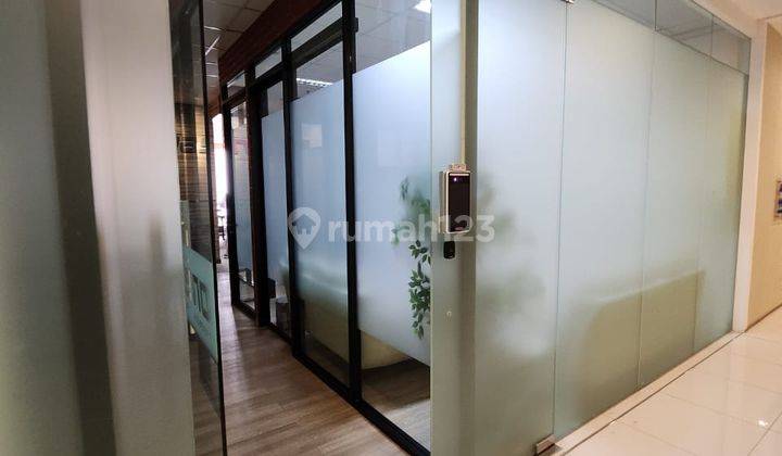 Disewakan Office Soho Capital Fitted Ukuran 136,07 M2 2