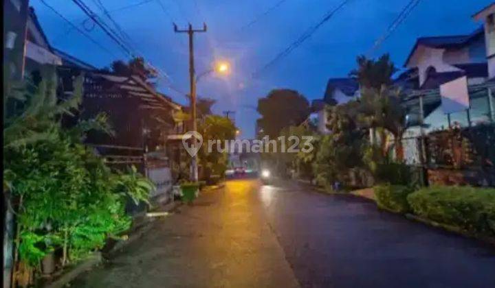 Dijual Rumah di Bogor Semi-Furnished 2 Lantai 2