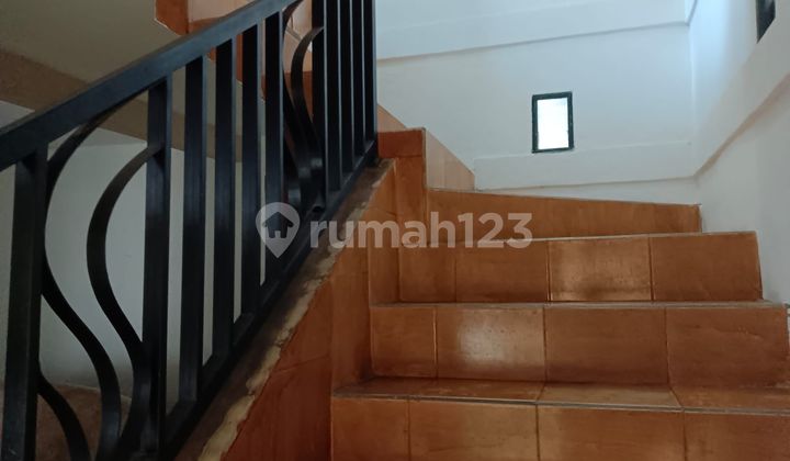Well-Maintained House Ready to Occupancy in Arcamanik Residential Area 2