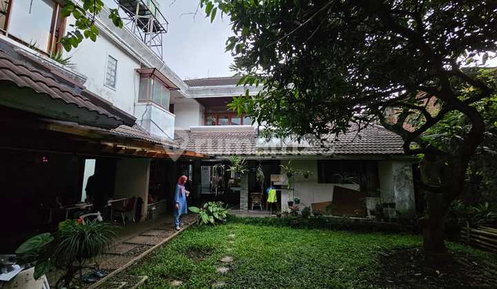 Well-Maintained Comfortable House in the Cool Area of Dago Asri Well-Maintained Comfortable House in the Cool Area of Dago Asri