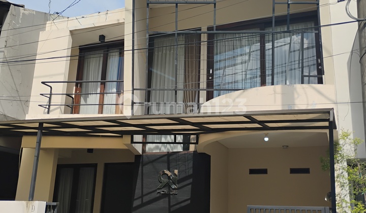 Comfortable House Ready to Live In Fully Furnished Cigadung Area