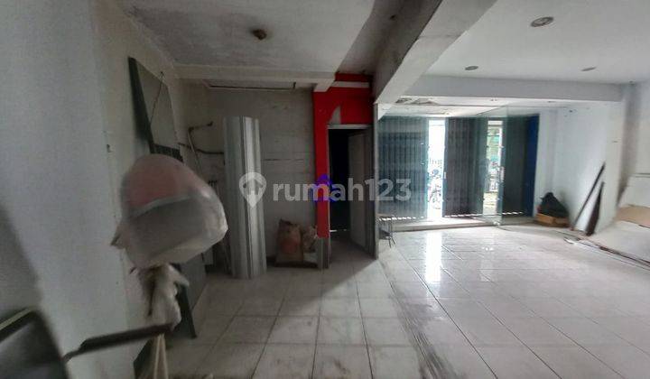 Disewakan Ruko Bagus Posisi Strategis di Jalan Pajajaran Bandung 5