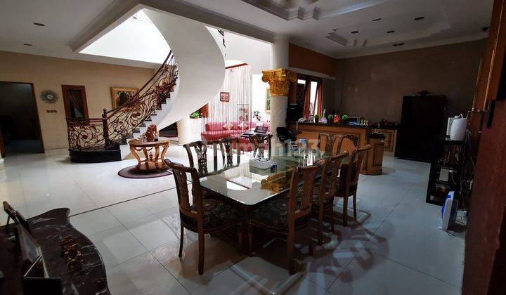 Rumah Paling Strategis di Jakarta, Gratis Lift Untuk  Rumahnya 13
