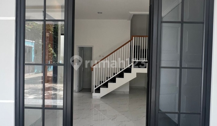 Rumah Baru Classical Modern 2 Lantai di Kavling Ui Timur Beji Depok Dekat Tol & Kampus Ui 2