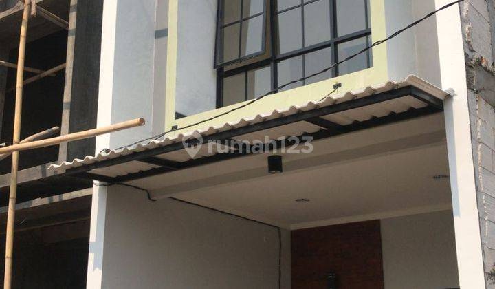 DIJUAL RUMAH 2 LT 5 MENIT KE STASIUN DALAM CLUSTER STRATEGIS  2