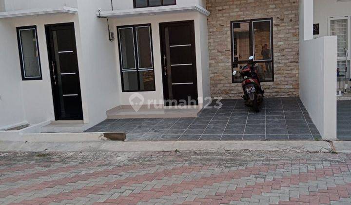 Rumah Baru Dalam Cluster Di Belakang Kampus UI Depok 1