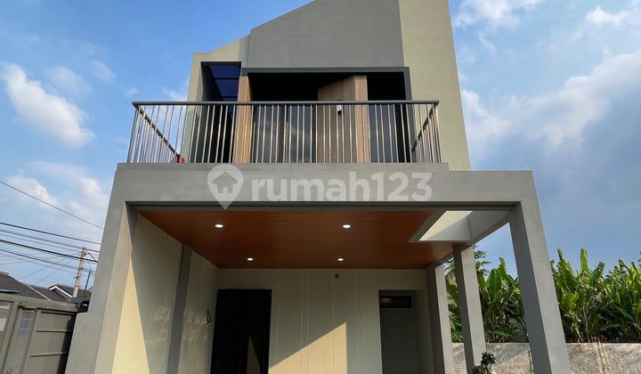 House for Sale in Limo Depok 4 Bedrooms Near Toll Gate 2