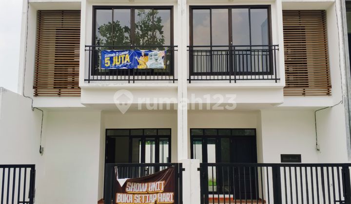 Dijual Rumah Di Ciputat Tanah Luas Siap Huni Akses Jalan Lebar