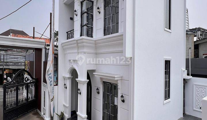 Rumah Claster Bergaya American Classic Di Tanah Baru Depok  2