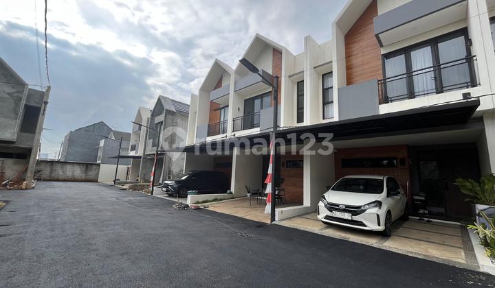 Rumah BSD Ciater Dekat Pintu Tol dan Stasiun Kereta Lokasi Strategis