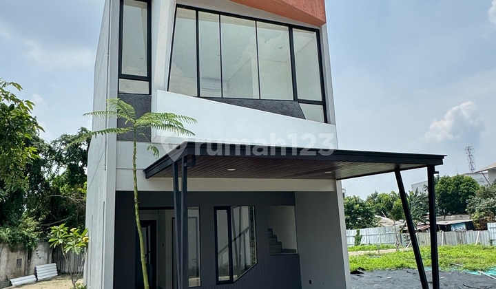 Rumah Pondok Cabe Pinggir Jalan Utama Dekat Pintu Tol 2