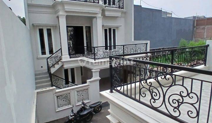 Rumah Classic Di Jagakarsa Lokasi Strategis Akses Jalan Lebar 2