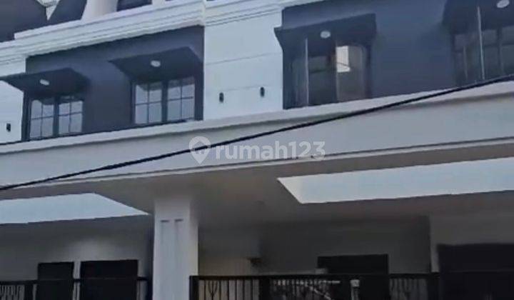 Rumah Mewah Dalam Cluster Di Pancoran Akses 2 Mobil Strategis 2