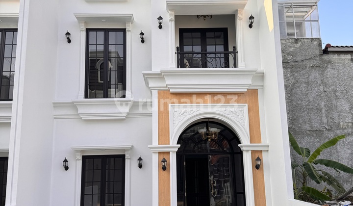 Rumah 3 Lantai di Kebagusan Siap Huni Cluster Dekat Perkantoran